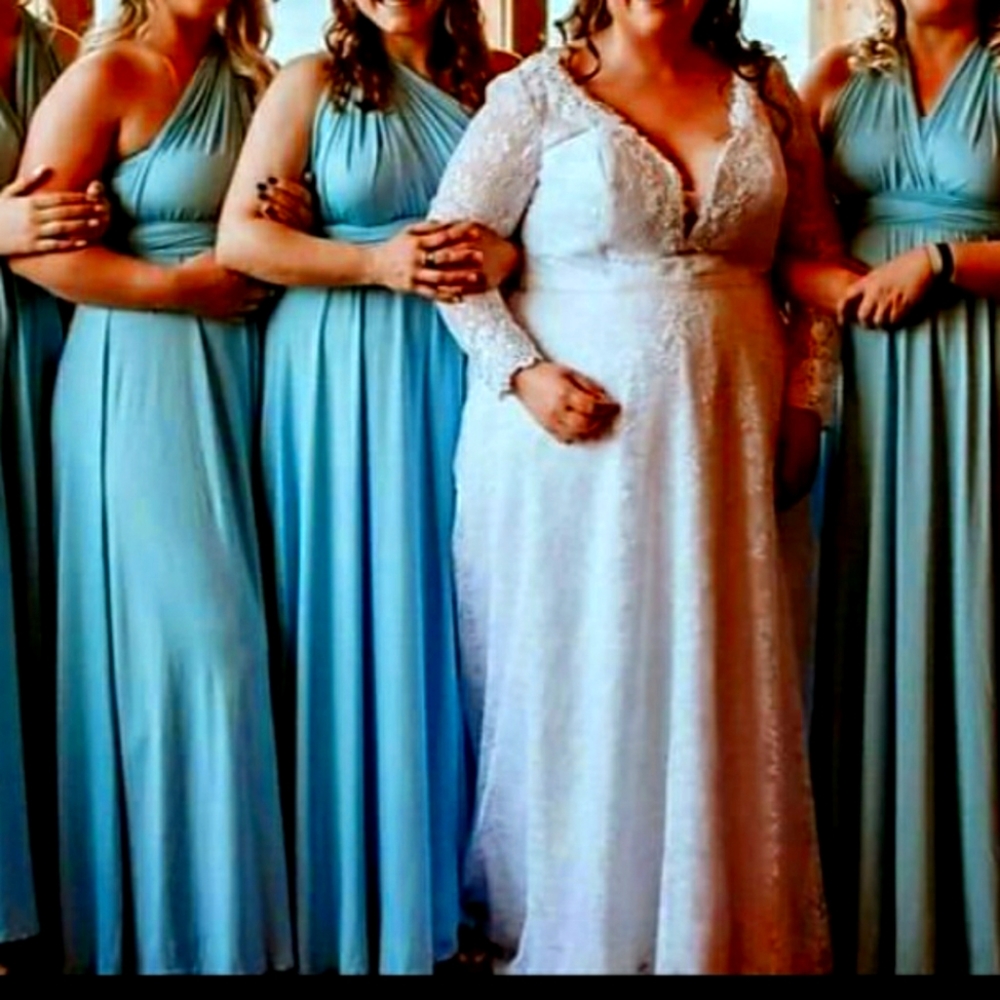 Very pretty bridesmaid dress 👗